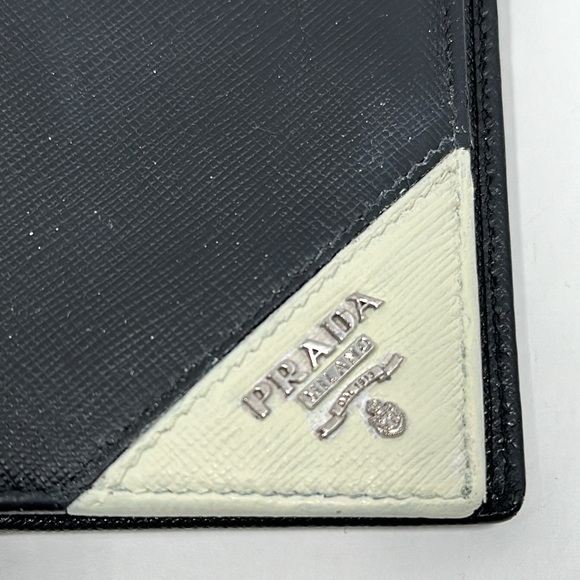 Authenticated PRADA Unisex Saffiano Leather Bi-Fold Bi-color Wallet- Black/White - Picture 4 of 16